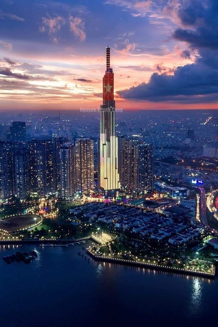 ✨ What to Do in Ho Chi Minh City Tonight? A Relaxing Travel Plan for Day 2 Near Nguyen Hue Walking Street 🌙